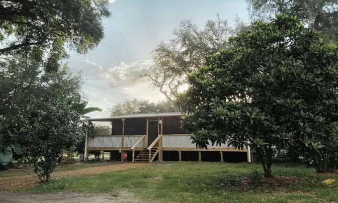 Putnam Hall Appartement | Experience country life at a farm animal sanctuary, perfect for animal lovers!