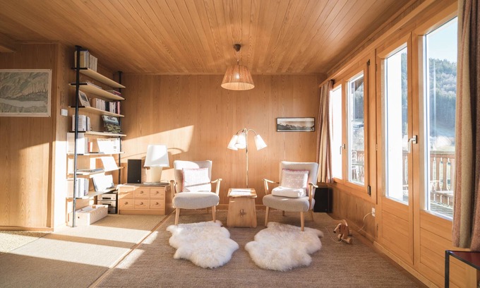 Amden Maison | "Experience Serenity and Adventure in Our Charming Chalet Engihalde!"