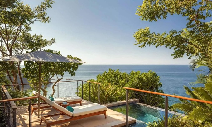 Lo de Marcos Maison | Experience Soothing Moments & Luxury! Balcony, Beachfront, Pets Allowed!
