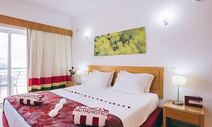 Areias de Sao Joao Hôtel | Experience Soothing Moments! Three Relaxing Units, Swimming Pools, Spa, Parking!