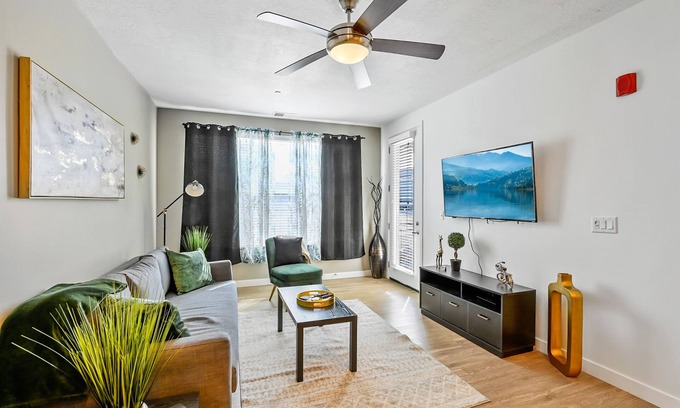 Draper Appartement | Experience South Valley charm, just a 9-min drive to Thanksgiving Point