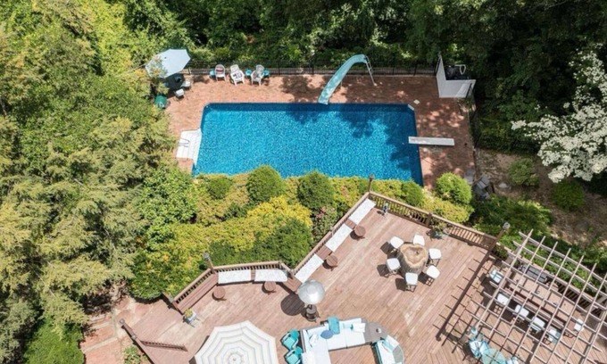 Melville Maison | Experience the Ryder Cup in Style – Luxury 5-Bdrm Retreat 12 Min from the Course