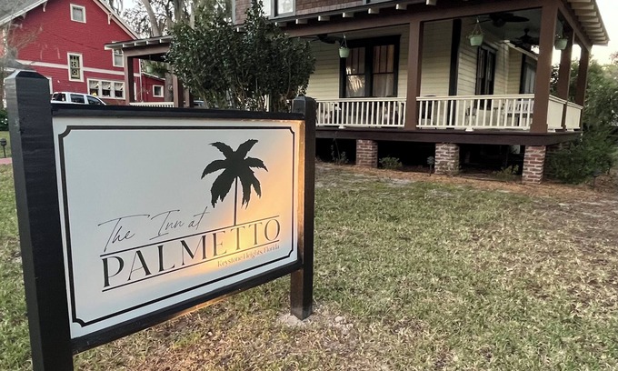 Putnam Hall Maison | Experience the charm of small town living and Old Florida at its finest.