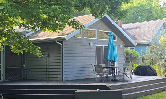 Lakeside Maison | Chalet confortable et charmant, superbe emplacement près de la plage au bord du lac.