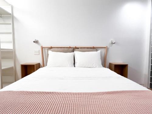 East Flatbush Appartement | Exquisite and Modern Stay in Brooklyn at Rem-Casa