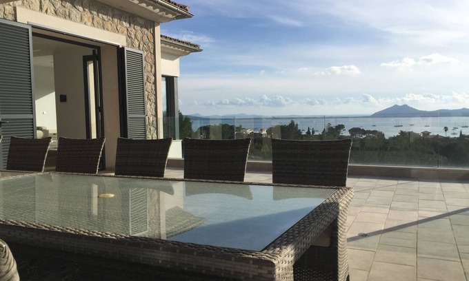 Puerto de Pollensa Villa | Exquise, villa de luxe avec vue imprenable panoramique côtières et montagneuses
