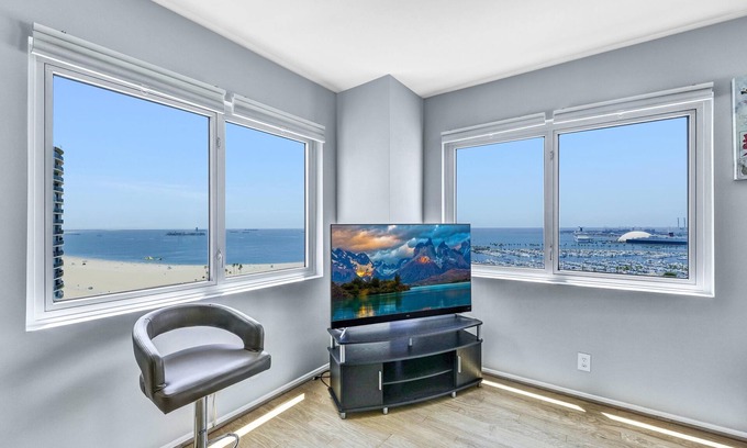 Waterfront Copropriété | Exquisite · Sky High Luxury · Spectacular Views!