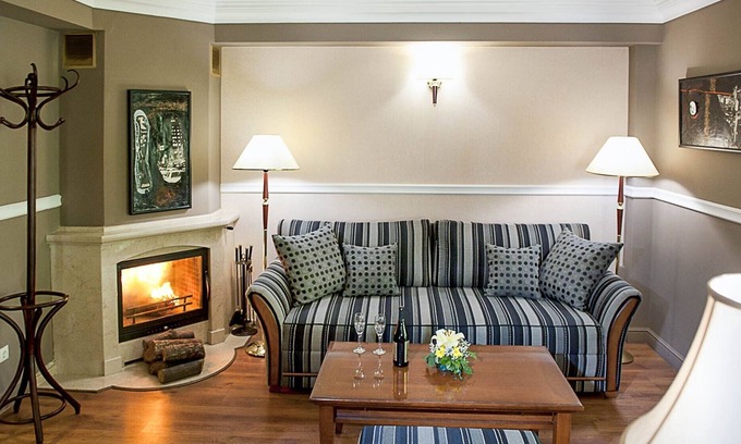 Oborishte Appartement | Exquisite Suite With Fireplace, Balcony And Spa