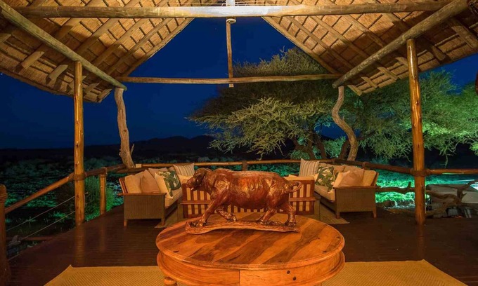 Madikwe Game Reserve Cabine | Exquisite Private Lodge in big 5 game reserve