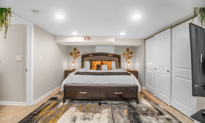 Forestview Maison | *Extended Stay* Berwyn FHS Rental