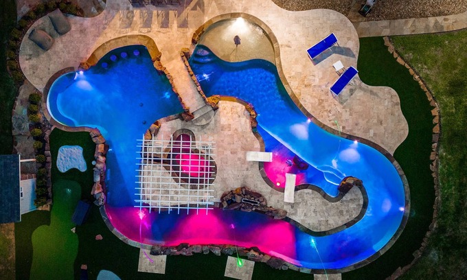 Spring Maison | Your own personal oasis. Lazy River, 9 holes of mini golf, basketball court and tons more