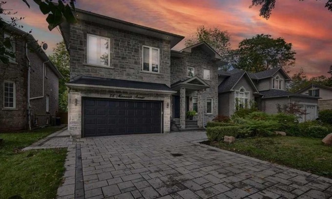 West Hill Maison | Extended Stays in Toronto Home