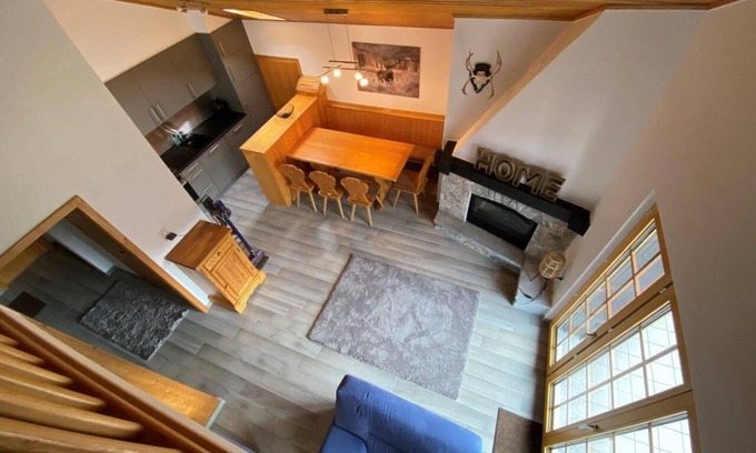 St. Luc Appartement | Extérieur : appartement récemment rénové aux combles, 4ème étage avec ascenseur, duplex, balcon expo