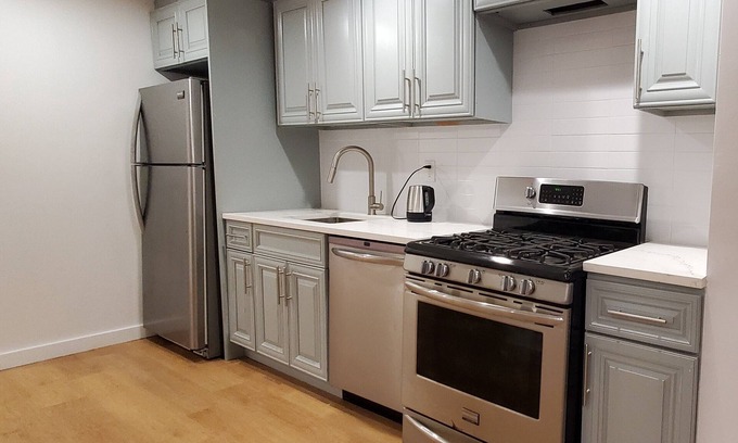 Bay Ridge Appartement | Extra LG Double Room, 2 BEDS APT, Steps 2 Metro station, 40 minutes to Times SQ