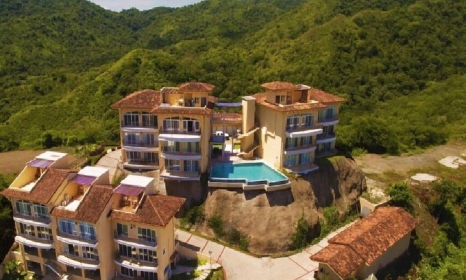 Coco Copropriété | Extraordinary 2br Condo in Ocotal with amazing Bay and Ocean Views!