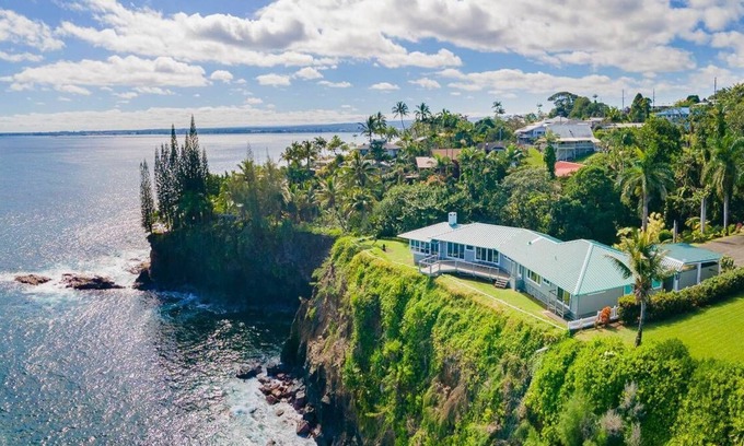 Kapoho Maison | EXTRAORDINARY Hale Kuikahi Oceanfront Retreat - fully airconditioned!