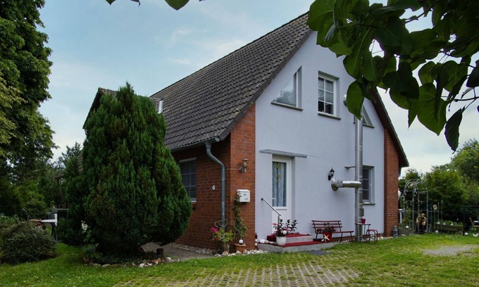 Bergen auf Ruegen Appartement | F-1109 Ferienwohnung am Stadtrand - Ferienwohnung am Stadtrand F-1109