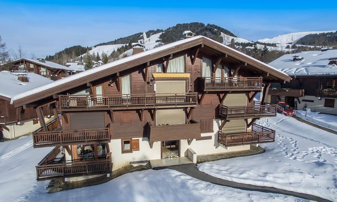 Le Planellet Appartement | F1 DE STANDING 4 PERS SUR LES PISTES ET SUR LE GOLF. MEGEVE MONT D'ARBOIS.