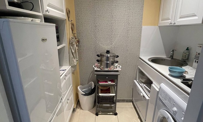 Chatel-Guyon Appartement | F1 FACE AU PARC THERMAL animaux de compagnie acceptes!