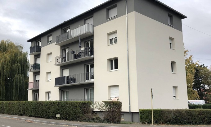 Wintzenheim Appartement | F1 refait à neuf, avec terrasse, douche Hydromassage LED, Colmar à 5min au calme