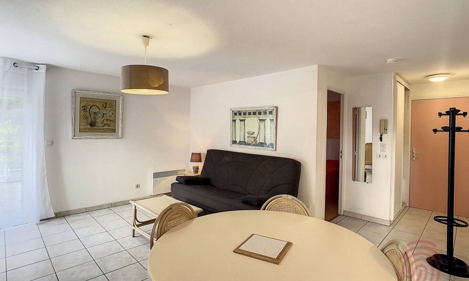 Lamalou-les-Bains Appartement | Appart F2 à Lamalou, terrasse, wifi, animaux acceptés, proche centre & thermes