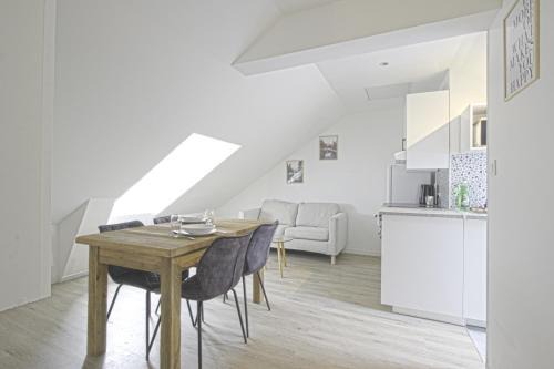 Anatole France Danton Appartement | F2 hypercentre - Proche gare - WIFI gratuite