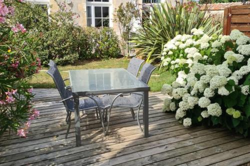 Grosbreuil Maison | F3 house with garden in Grosbreuil