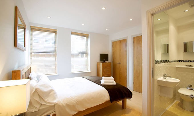 Newbury Appartement | Fab 2 chambres 2 salles de bain w / parking Pelican Hse Newbury
