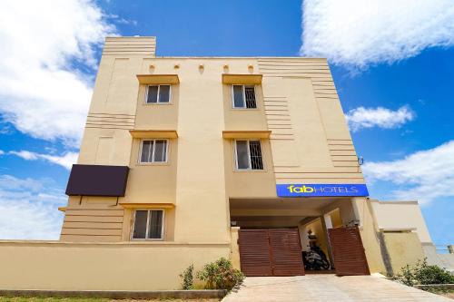 Coimbatore Hôtel | FabExpress Aarudras Residency - Nr Coimbatore Airport