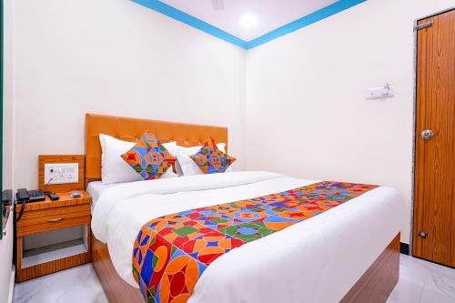 Malad West Hôtel | FabExpress Raj Palace - 1 km to Sakinaka Metro