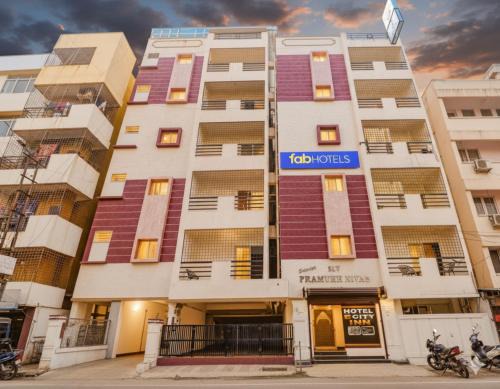 Electronics City Hôtel | FabHotel E City Inn - 3km from Infosys Campus