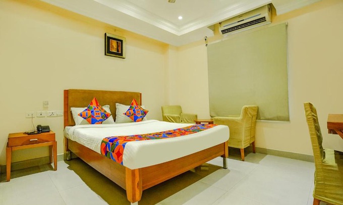 Kodambakkam Hôtel | FabHotel G Star