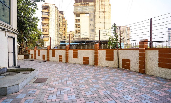 Mira Bhayandar Hôtel | FabHotel Shree Balaji NX Banquets & Apartment