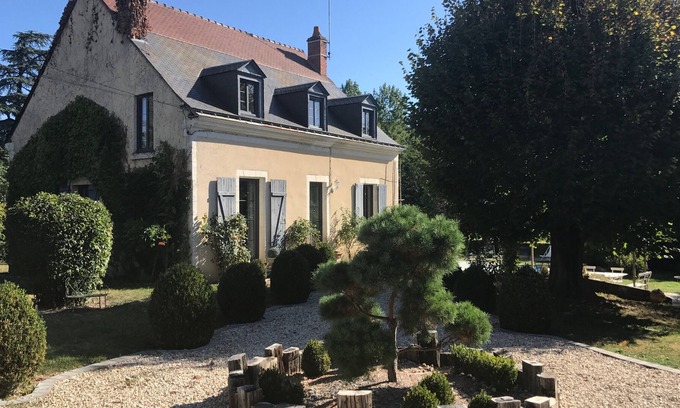 Thilouze Maison | 🌟Fabuleuse propriété - 24/26 Pers/Piscine/au coeur d'un charmant village🌟