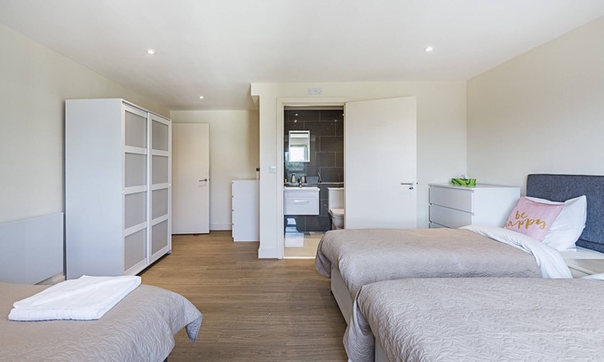Island Gardens Appartement | APPARTEMENT FABULEUX ET SPACIEUX POUR LES PLUS GRANDS GROUPES SUR LA REGARD SUR LA RIVIÈRE