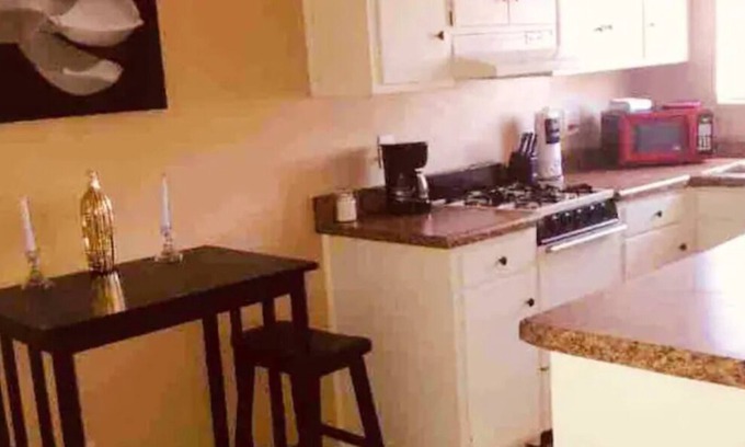 Midtown Appartement | Fabulous Apartment in Central Tucson Location .