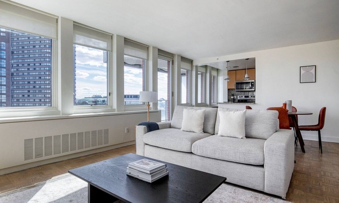 Back Bay East Appartement | Fabulous Back Bay 2BR w/ W/D, nr Prudential Center, by Blueground