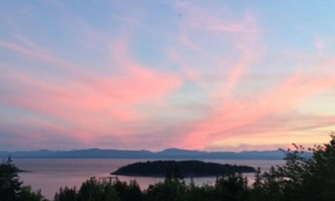 West Sechelt Appartement | Fabuleux nouvellement construit suite jardin sous-sol situé dans l'ouest de Sechelt