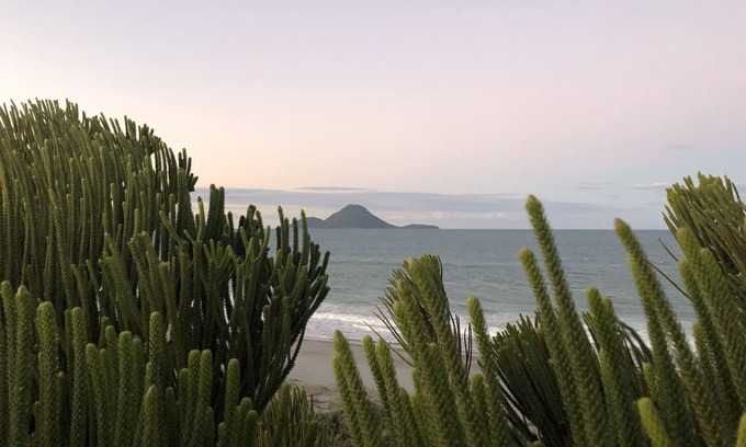 Coastlands Maison | Fabulous family home just 150 metres to Coastlands Beach