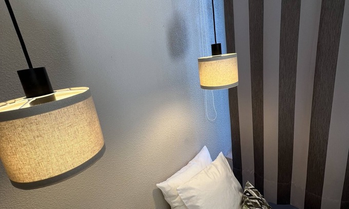 Carcassonne Appartement | Fabuleuse location au pied de la cité de Carcassonne tout équipé, climatisé.