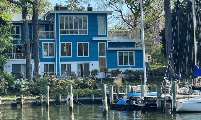 Eastport Maison | Special Pricing - Spring Sailboat Show! Save $200 on a 2 Night Stay! April 22-27 bookings only.
