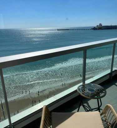 Les Sables d'Olonne Appartement | Face Mer vue d'exception Studio rénové au 9ème étage