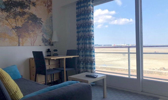 Boulogne-sur-Mer Appartement | Bel appartement face à la mer avec balcon et superbe vue