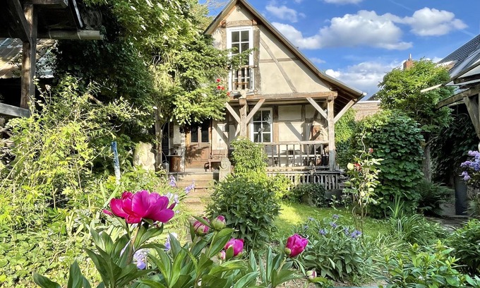 Munstermaifeld Maison | Fachwerk-ferienhäuschen mit Veranda in Direkter Moselnähe