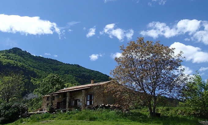 Castellet-les-Sausses Maison | gîte rural "le facteur" dans le domaine du Fâ, perché sur le col du Fâ ,1300m