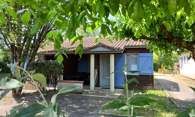 Montpezat-de-Quercy Villa | Gîte 2 chambres 4 personnes