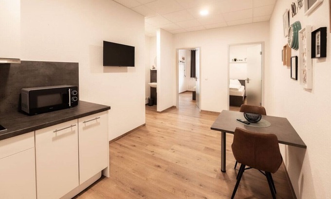 Nordhorn Appartement | FAIR BED 9 City Studio with kitchen, WLAN, 2 rooms & PP