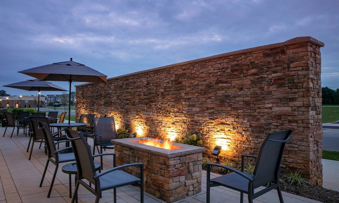 Quentin Hôtel | Fairfield Inn & Suites by Marriott Lebanon near Expo Center