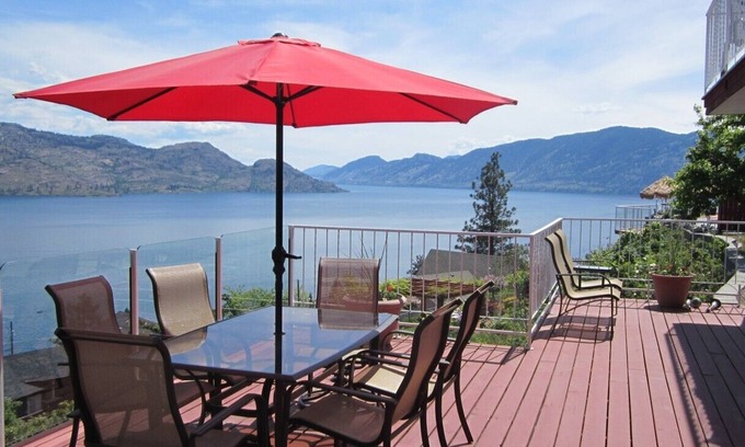 Central Okanagan Maison | Red Haven Retreat - PISCINE & SPECTACULAIRE Lakeviews - Fairhaven Suite (suite niveau inférieur)
