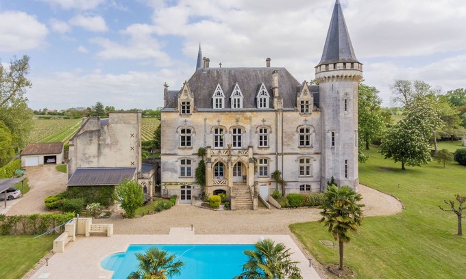 Blaye Autre | Château Borgeat de Lagrange - avec piscine au coeur du vignoble bordelais